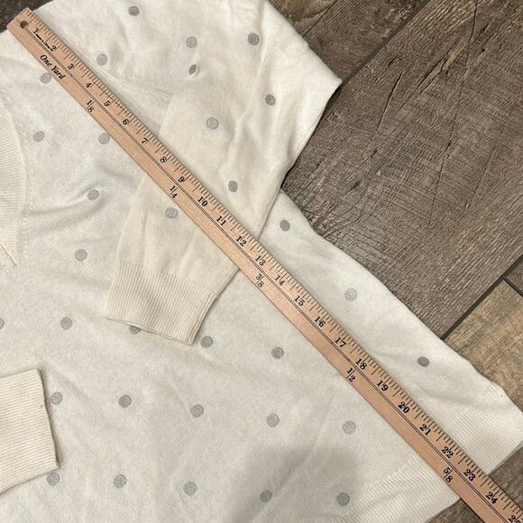J.Crew Factory Women's Embroidered Polka Dot Sweater White Gray Size L - Picture 4 of 8